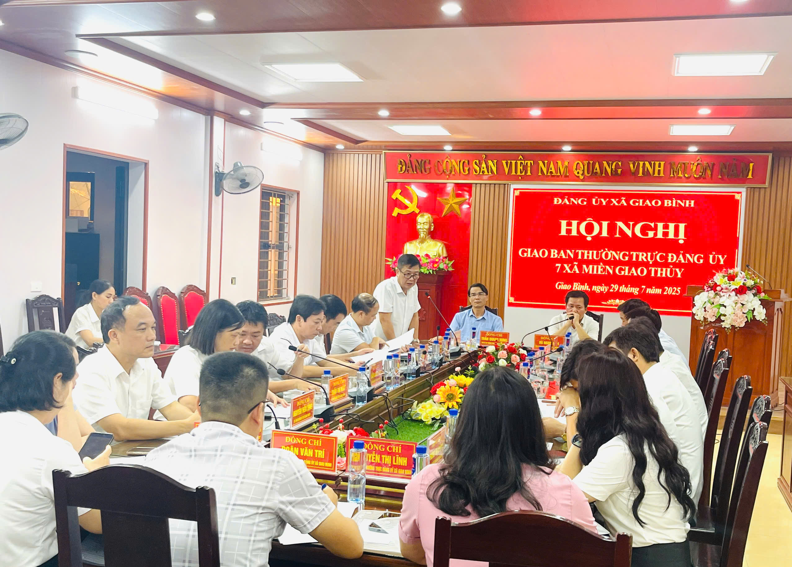 Thường vụ Đảng uỷ 7 xã miền Giao Thuỷ giao ban tháng 