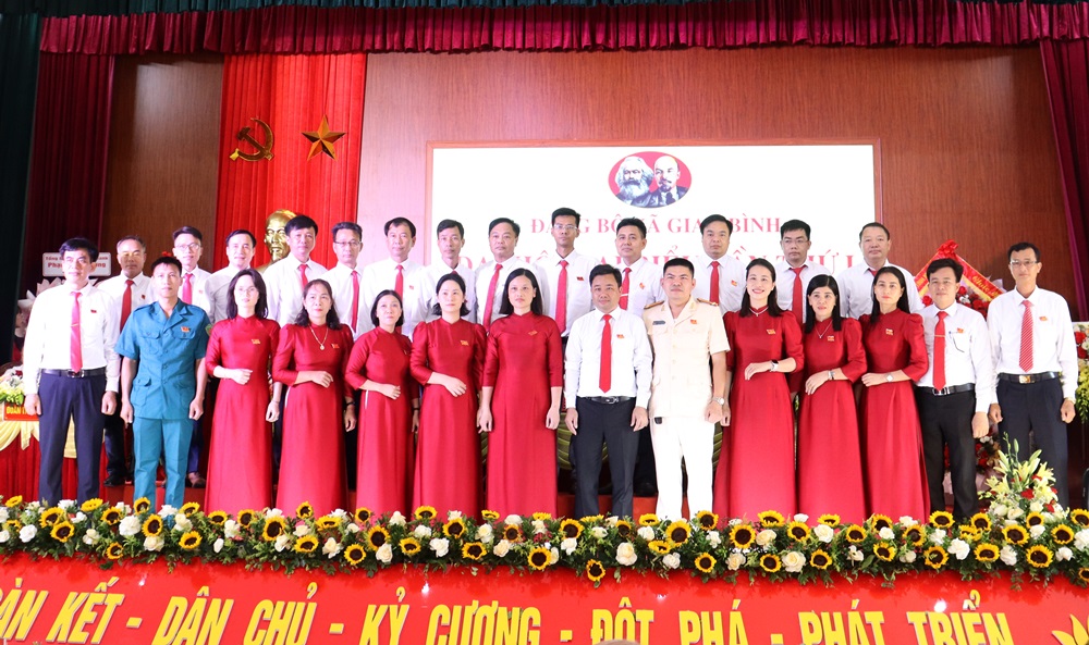 Đại hội đại biểu xã Giao Bình lần thứ Nhất, nhiệm kỳ 2025-2030 thành công tốt đẹp